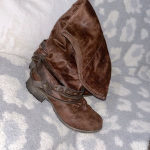 Tall brown boots size 7